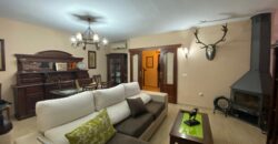 Vivienda en Villa del Río. Cochera 58 metros cuadrados.