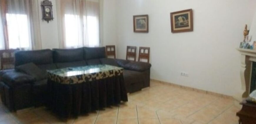 Venta de chalet adosado en Villafranca