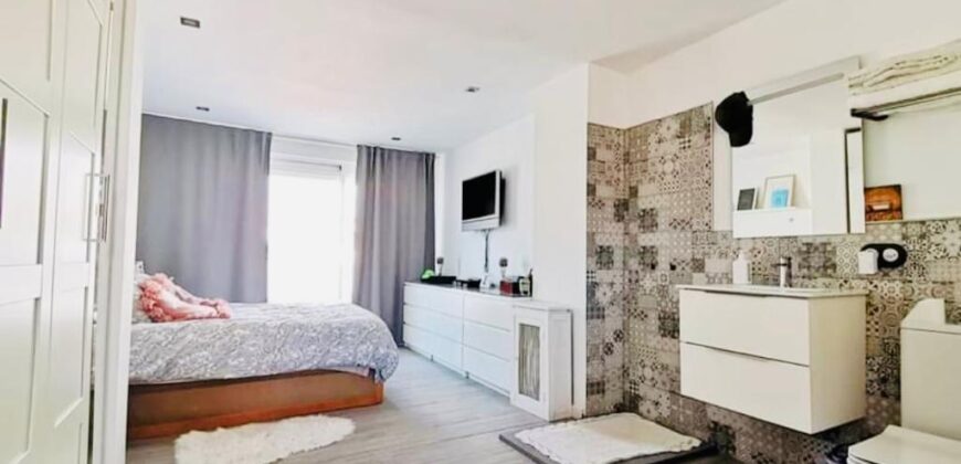 Venta de casa en Córdoba, zona Valdeolleros