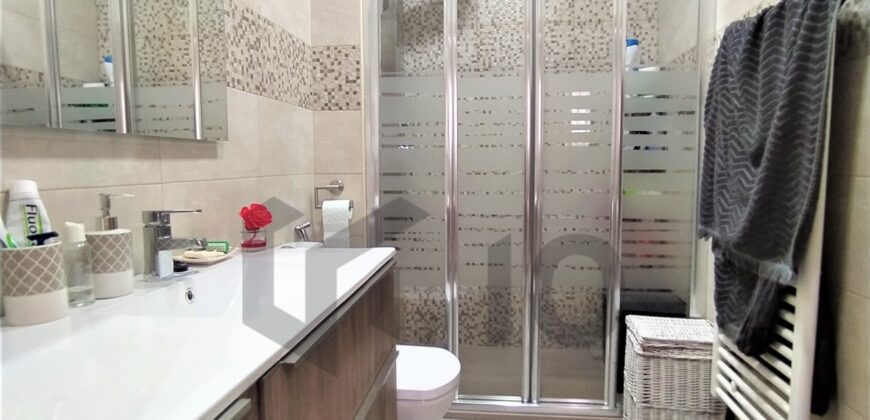 Casa en venta en Villa Del Río. Zona tranquila de la localidad.