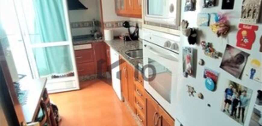 Venta Piso en Villa Del Río. Balcón con vistas.