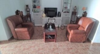 Casa en venta Villa del Río con salida a dos calles.